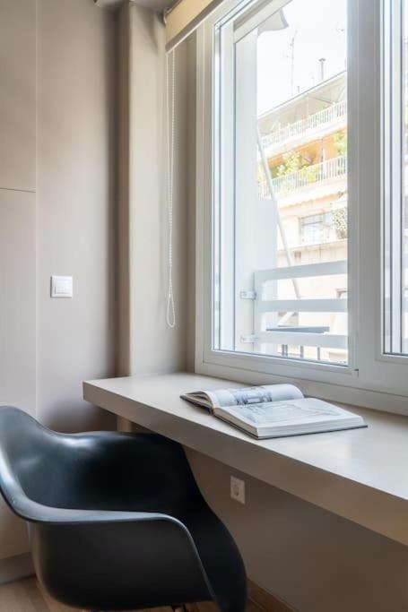 Urban Elegance In Kolonaki Apartment Атина Екстериор снимка