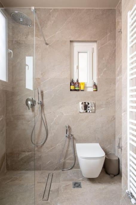 Urban Elegance In Kolonaki Apartment Атина Екстериор снимка