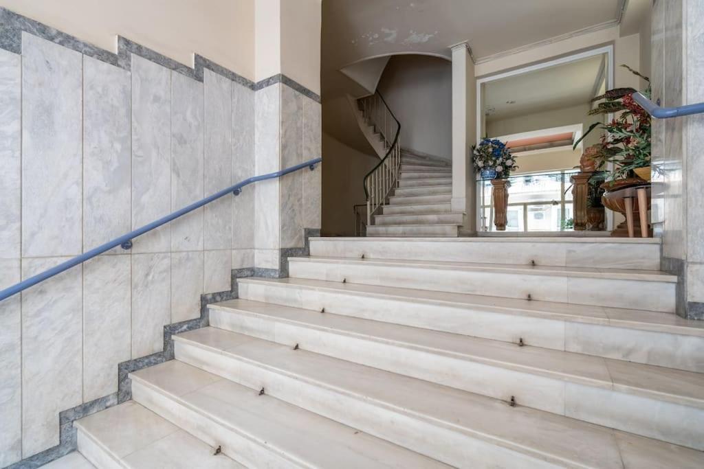 Urban Elegance In Kolonaki Apartment Атина Екстериор снимка
