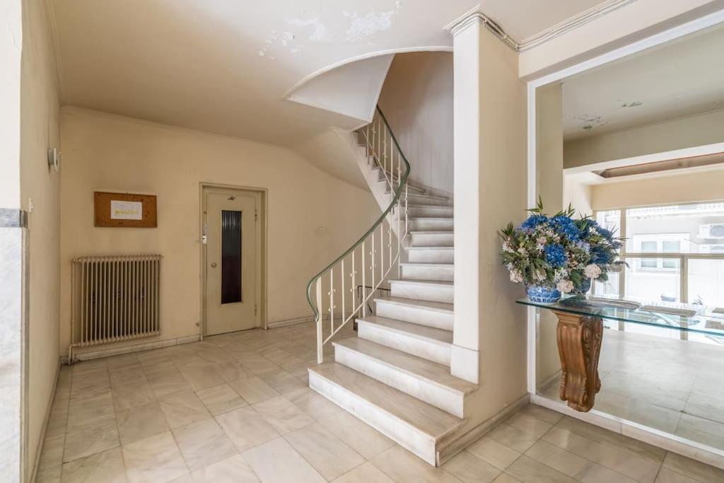 Urban Elegance In Kolonaki Apartment Атина Екстериор снимка